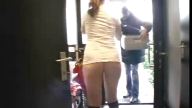 A Doce Estudante vídeo pornô massagem adora enfiar-lhe uma pila no rabo
