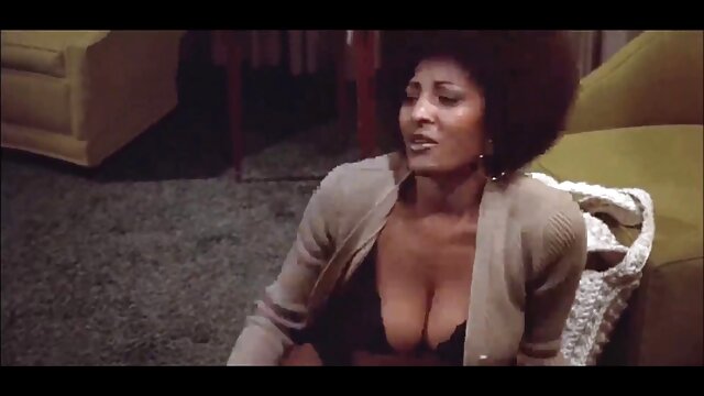 Chanel Santini filme de pornô com as panteras Parte 1